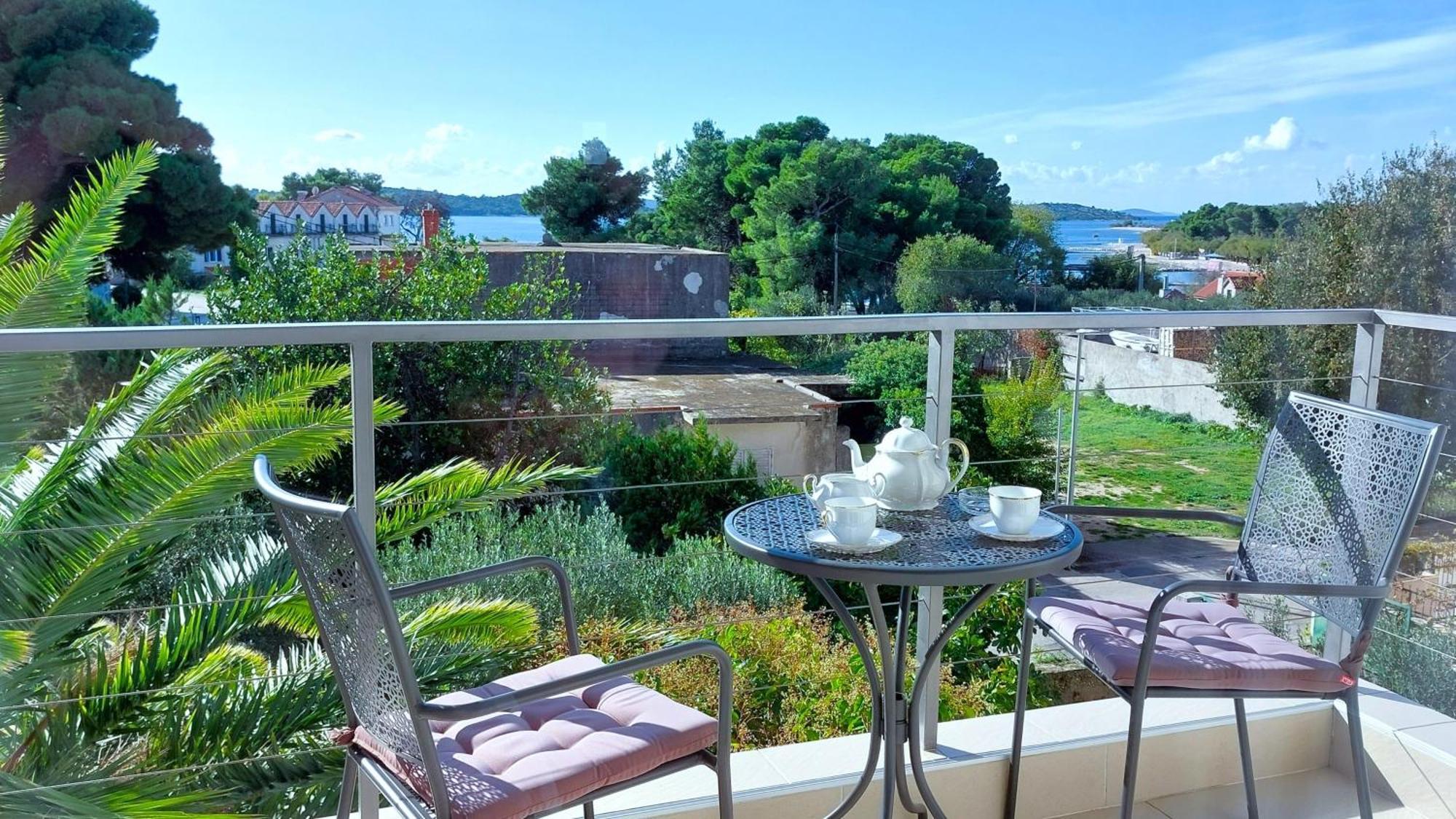 Refresh Boutique Apartment